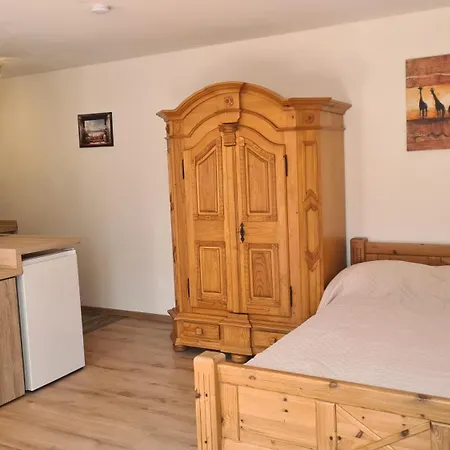 アパート Haides Helle ネッカーシュタイナハ